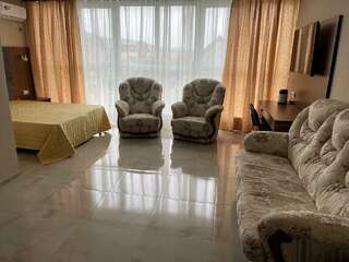 Гостиница Шоколад Новороссийск Двухместный номер Делюкс с 1 кроватью-2